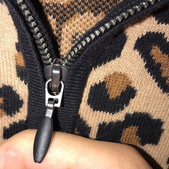 Rachel Zoe Cheetah Cardigan Size Small - Picture 5 of 7